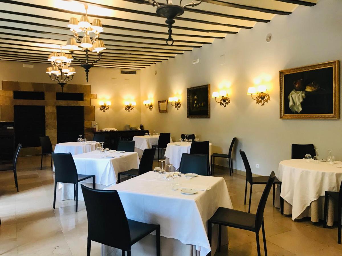 Parador De Santillana Gil Blas Сантилана дел Мар Екстериор снимка