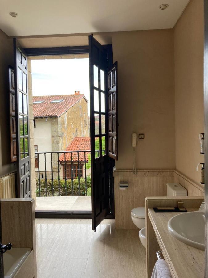 Parador De Santillana Gil Blas Сантилана дел Мар Екстериор снимка