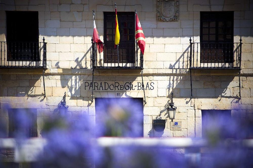 Parador De Santillana Gil Blas Сантилана дел Мар Екстериор снимка