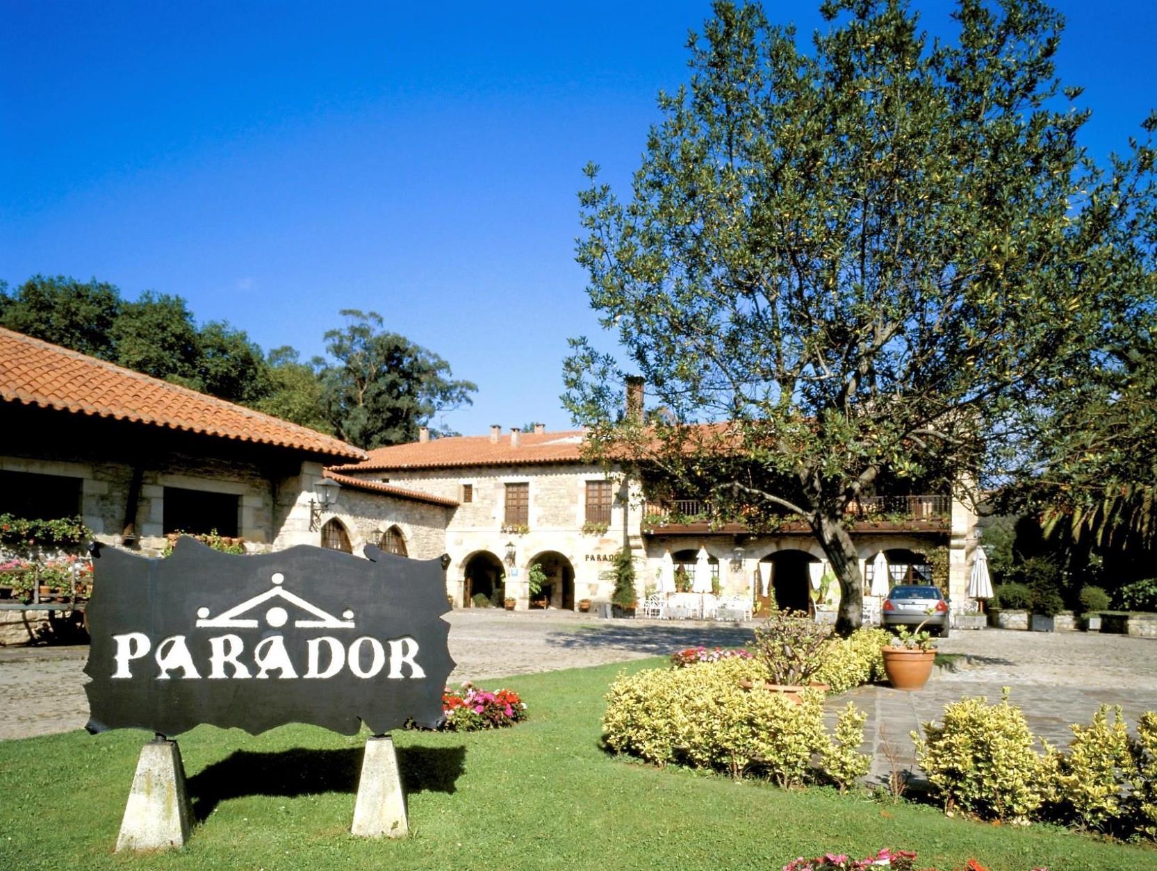Parador De Santillana Gil Blas Сантилана дел Мар Екстериор снимка
