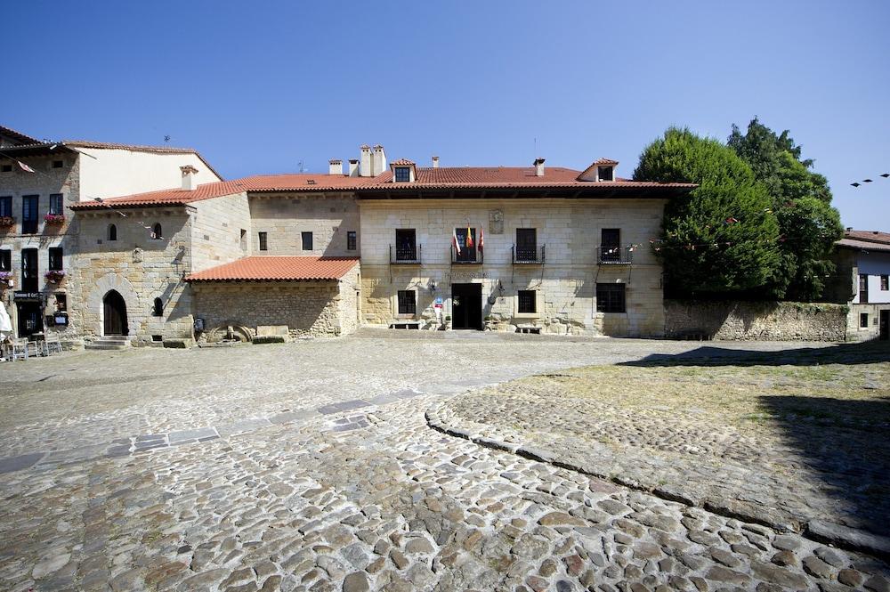 Parador De Santillana Gil Blas Сантилана дел Мар Екстериор снимка