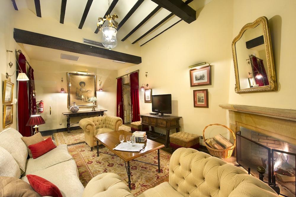 Parador De Santillana Gil Blas Сантилана дел Мар Екстериор снимка